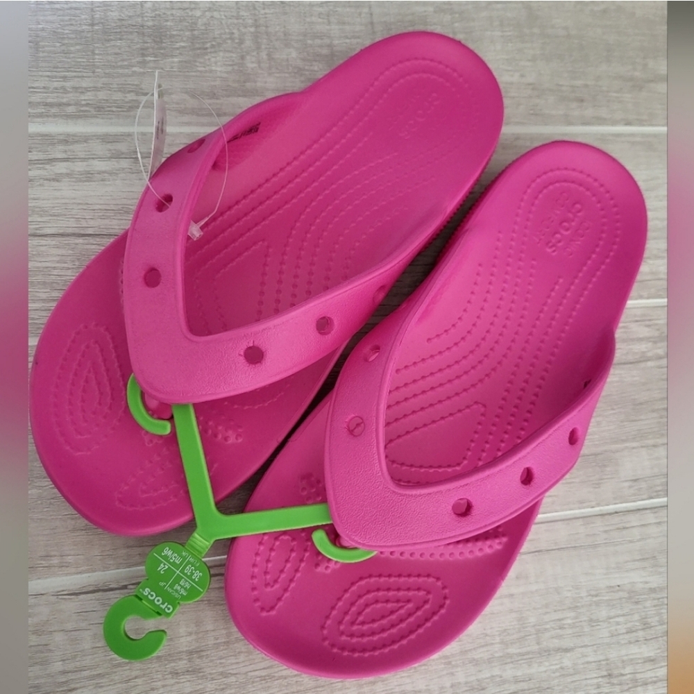 Crocs Pink Flip Flops Sandals Slip‎ Ons Summer Size 8 Women 6 Men New